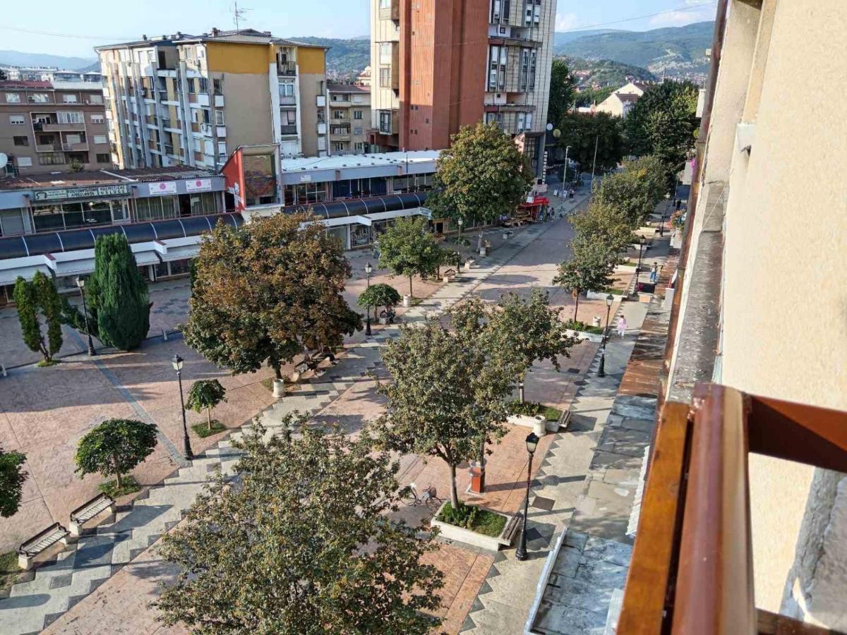 Red Square Apartment Pirot Exterior photo
